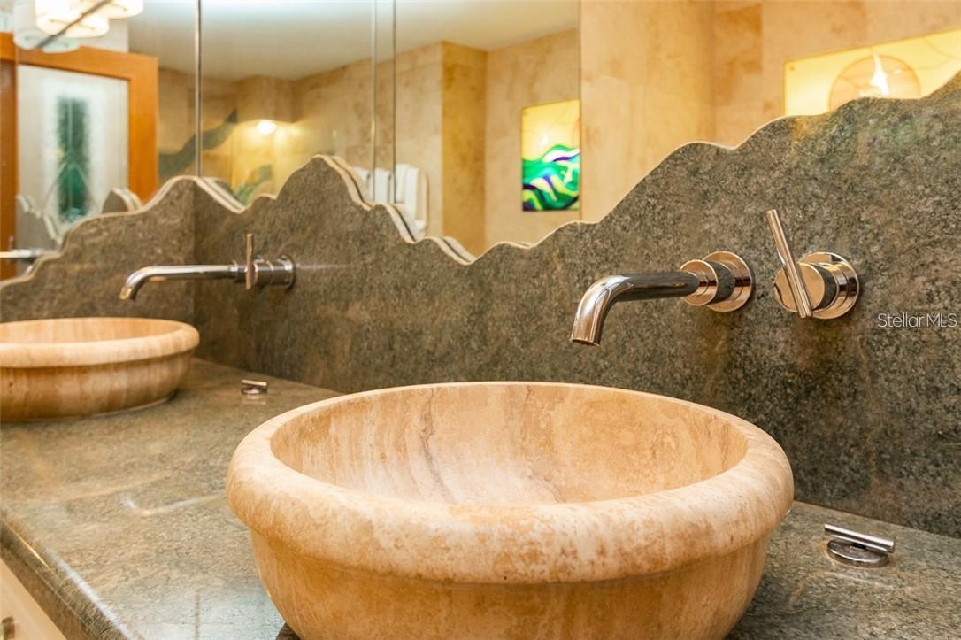 1390 GULF BLVD #PH-1, CLEARWATER BEACH, FL, 33767