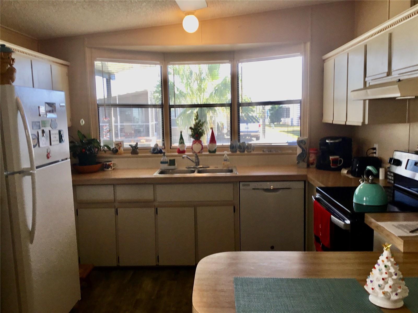 738 RIVERVIEW CIR, NORTH PORT, FL, 34287