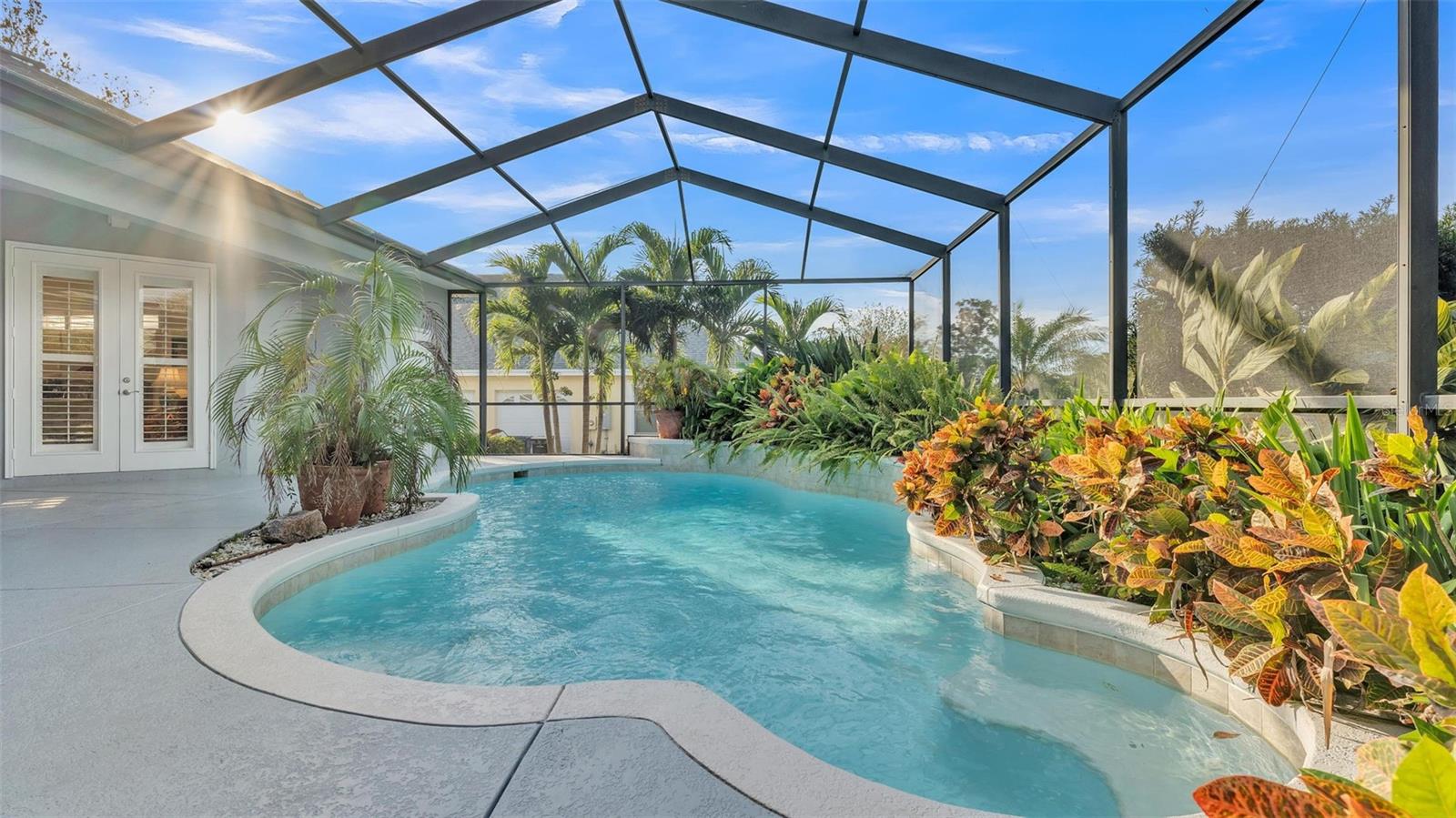 650 CRESCENT HILLS DR, LAKELAND, FL, 33813