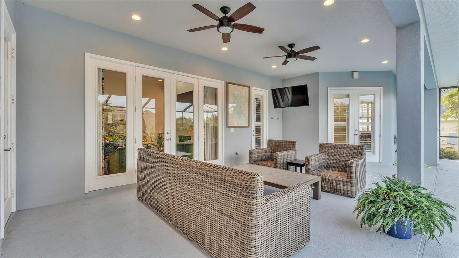 650 CRESCENT HILLS DR, LAKELAND, FL, 33813