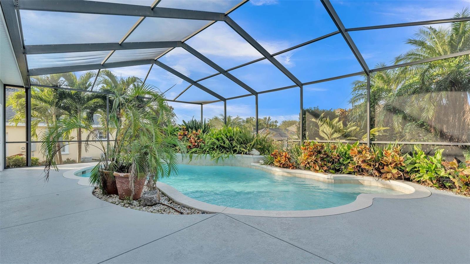 650 CRESCENT HILLS DR, LAKELAND, FL, 33813