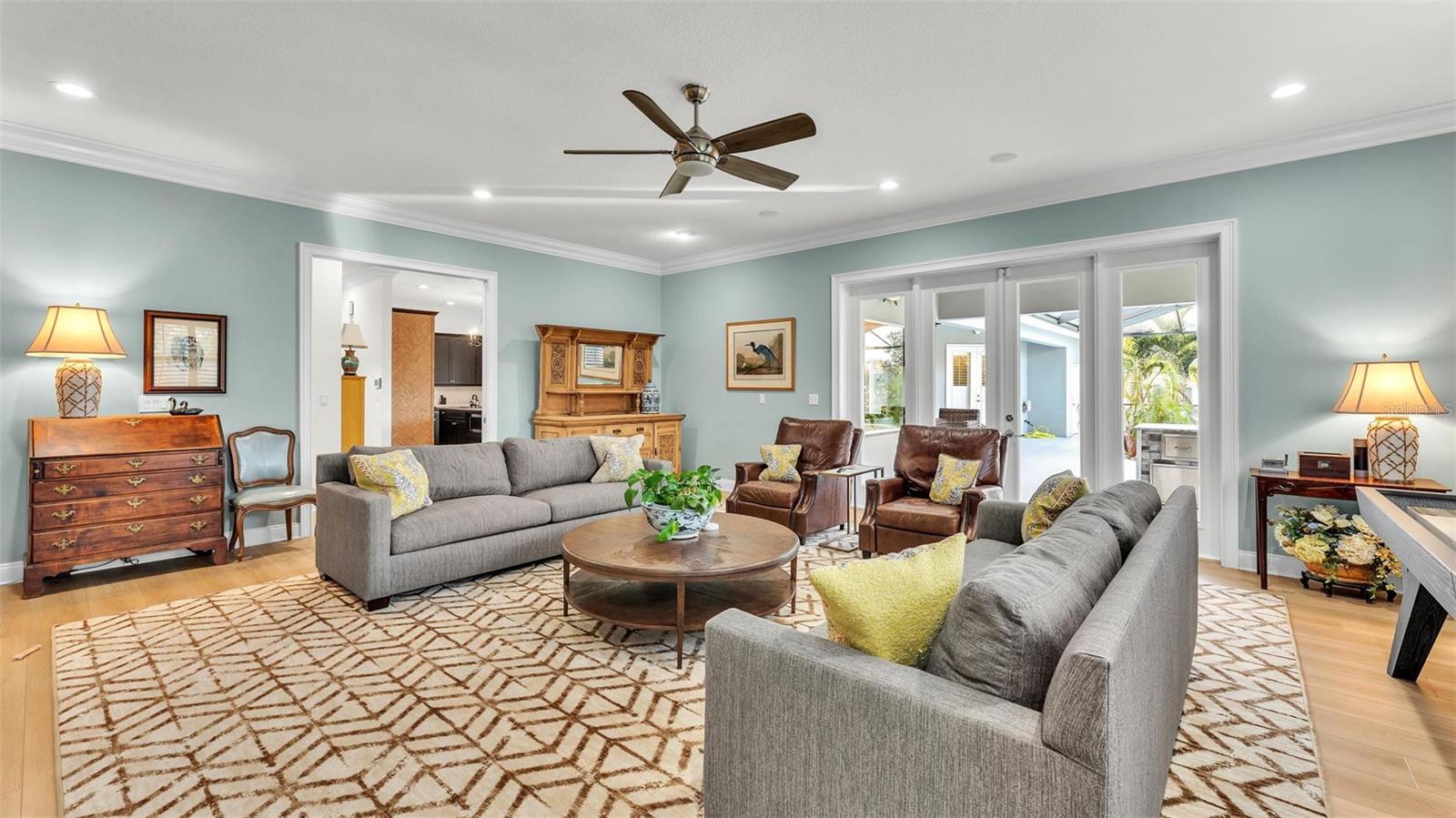 650 CRESCENT HILLS DR, LAKELAND, FL, 33813