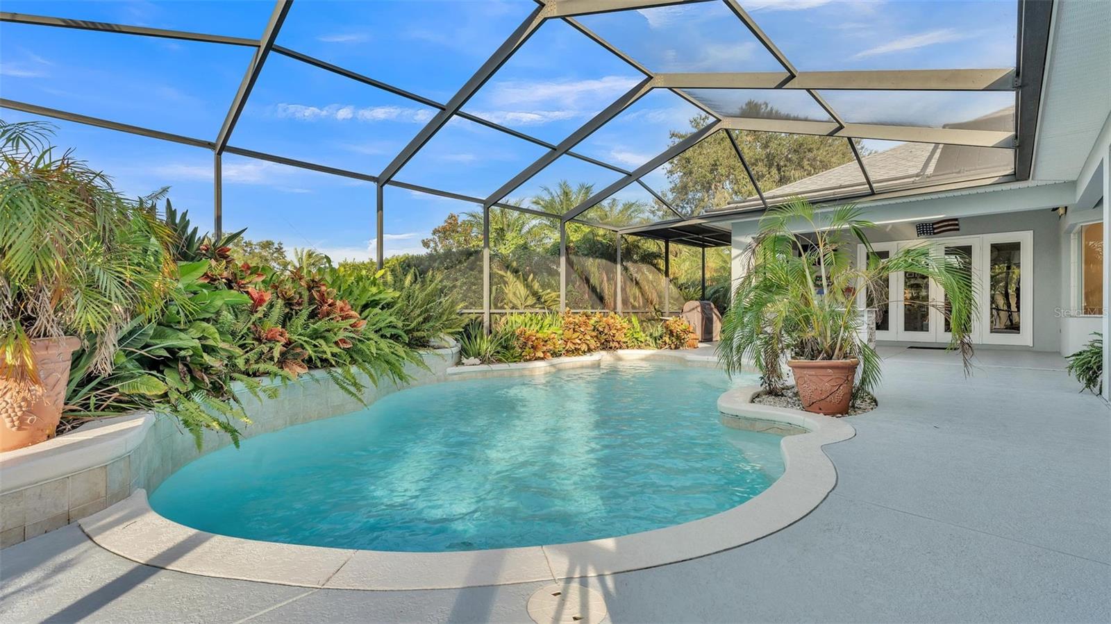650 CRESCENT HILLS DR, LAKELAND, FL, 33813