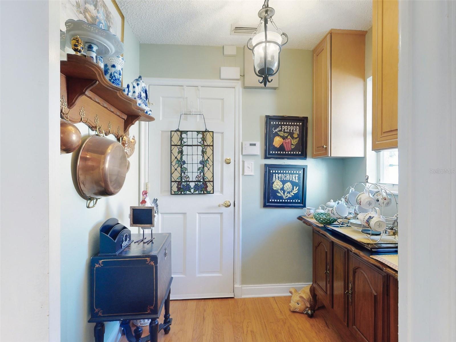 704 BARRINGTON CIR, WINTER SPRINGS, FL, 32708