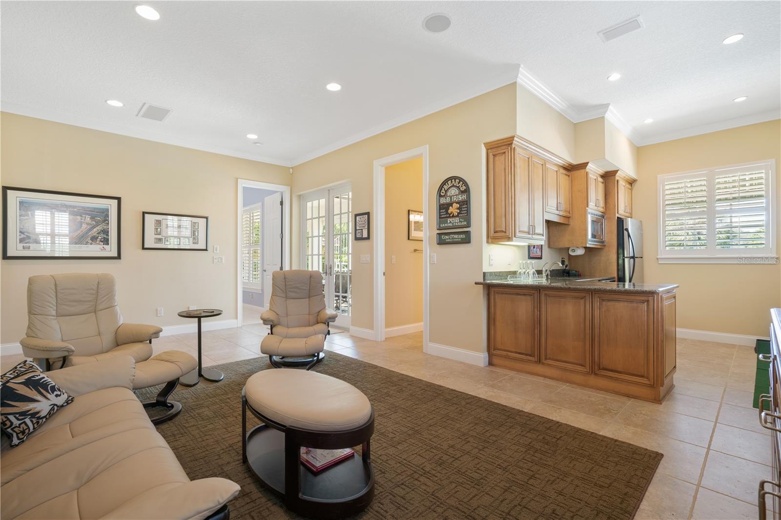 9 NORTHSHORE DR, PALM COAST, FL, 32137