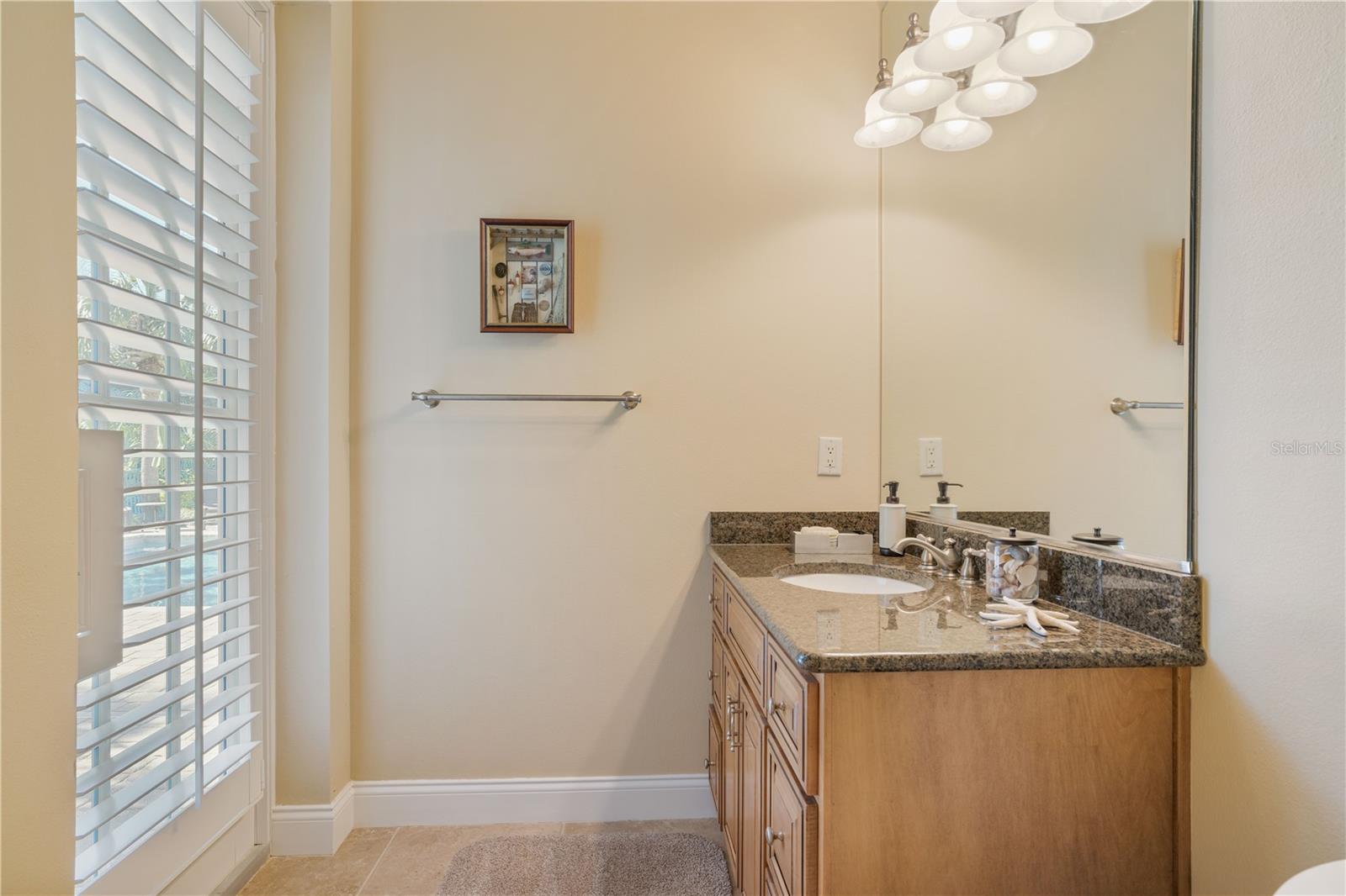 9 NORTHSHORE DR, PALM COAST, FL, 32137