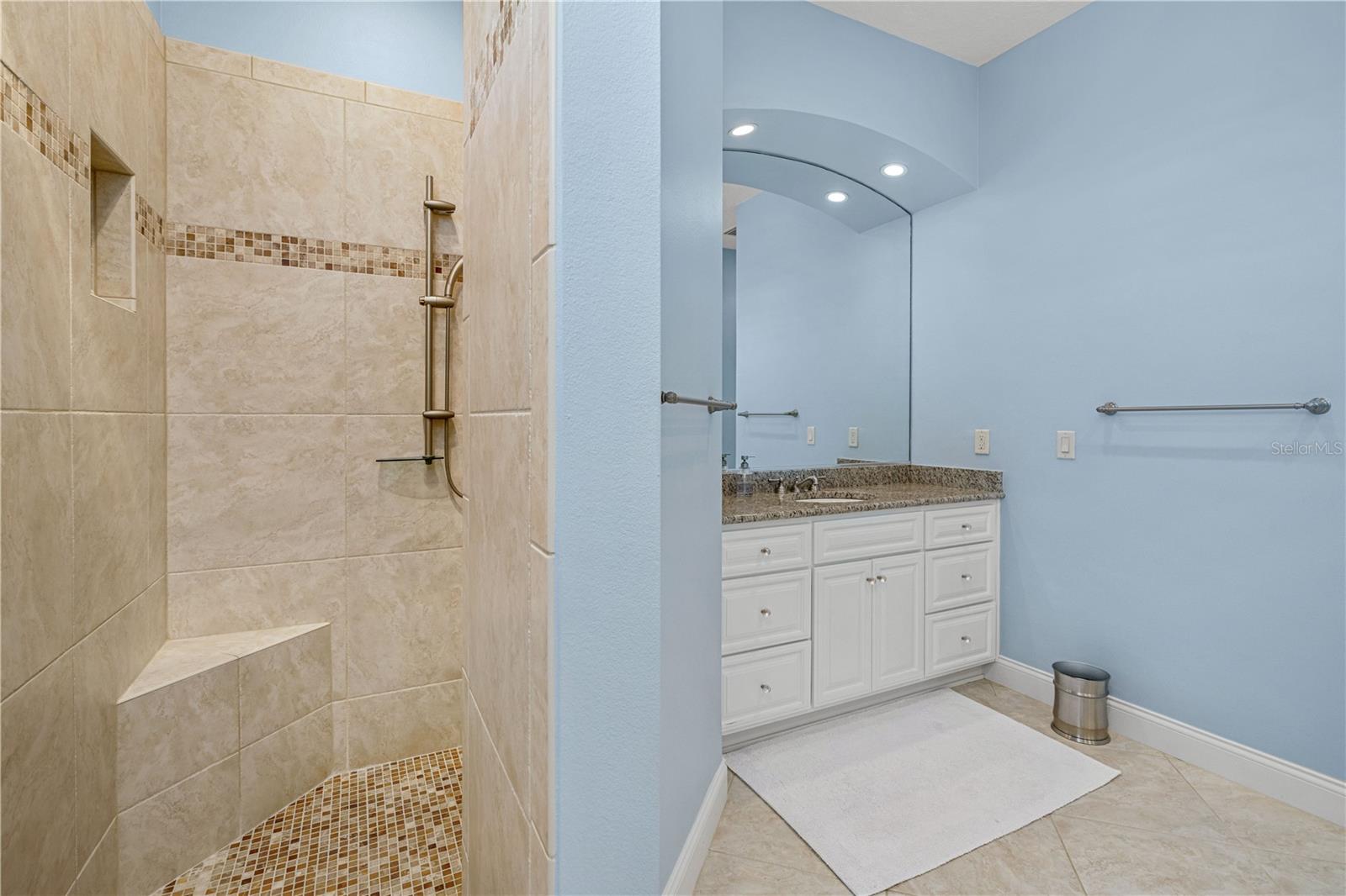 9 NORTHSHORE DR, PALM COAST, FL, 32137