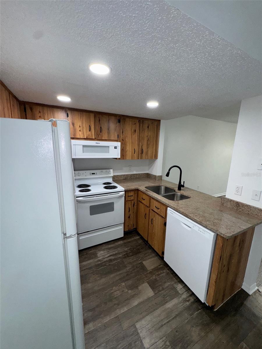 1411-1411 NE 17TH AVE, OCALA, FL, 34470