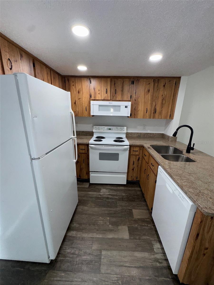 1411-1411 NE 17TH AVE, OCALA, FL, 34470