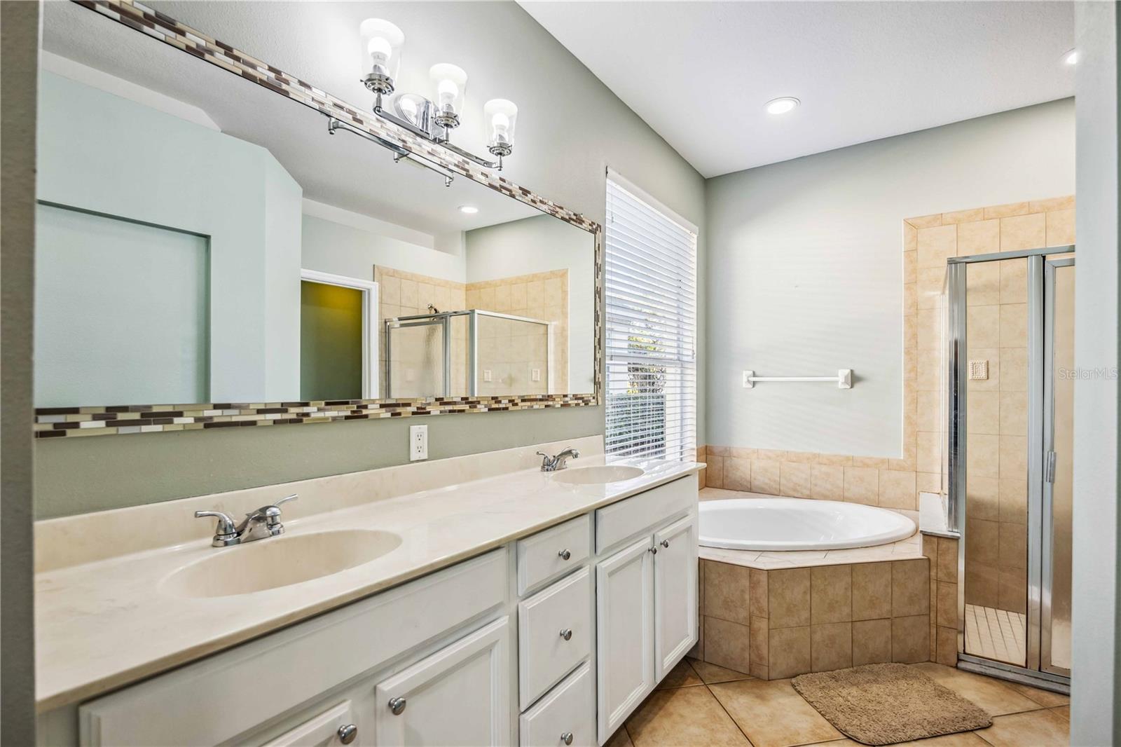 6364 GOLDEN EYE GLN, LAKEWOOD RANCH, FL, 34202