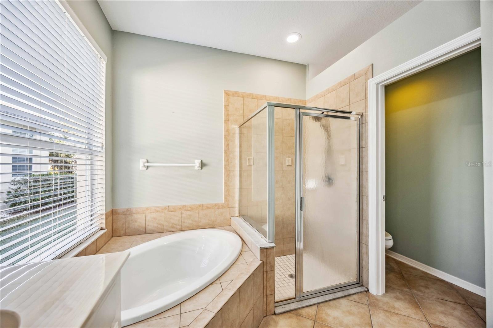6364 GOLDEN EYE GLN, LAKEWOOD RANCH, FL, 34202