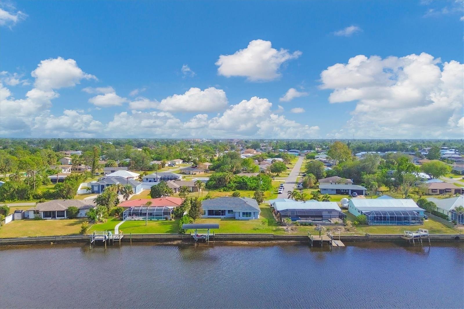 430 SPRING LAKE BLVD NW, PORT CHARLOTTE, FL, 33952
