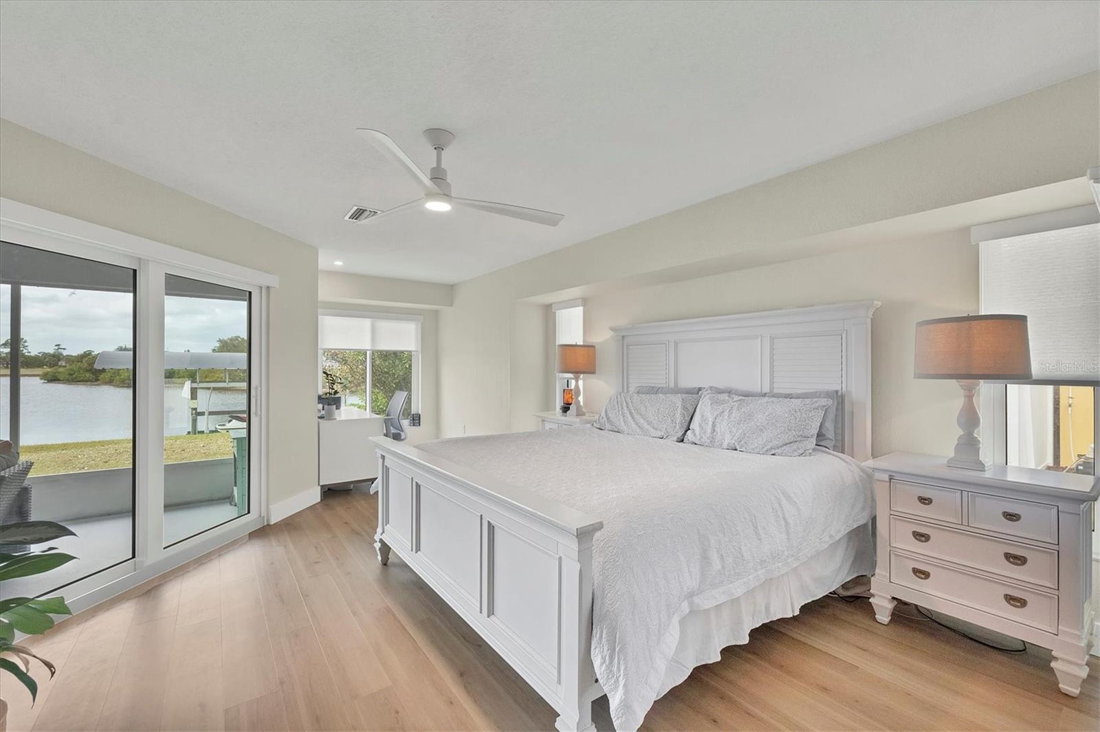 430 SPRING LAKE BLVD NW, PORT CHARLOTTE, FL, 33952