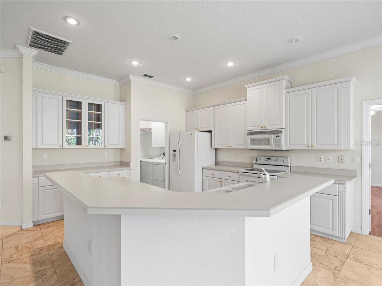 8689 MISSISSIPPI RUN, WEEKI WACHEE, FL, 34613