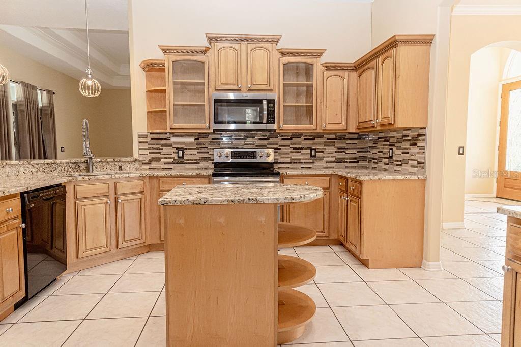 2638 E KNIGHTS GRIFFIN RD RD, PLANT CITY, FL, 33565