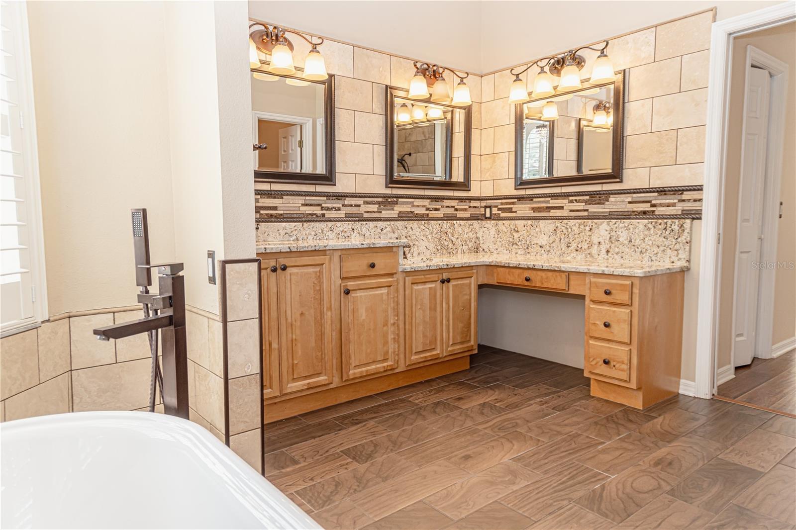 2638 E KNIGHTS GRIFFIN RD RD, PLANT CITY, FL, 33565