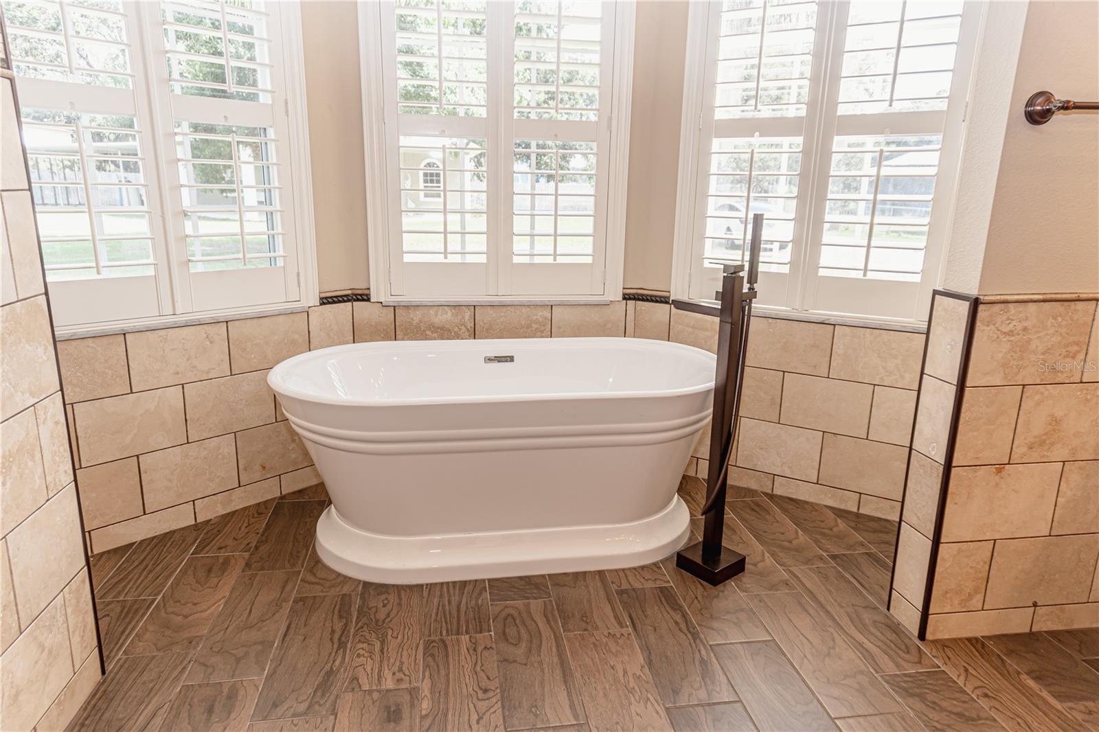 2638 E KNIGHTS GRIFFIN RD RD, PLANT CITY, FL, 33565