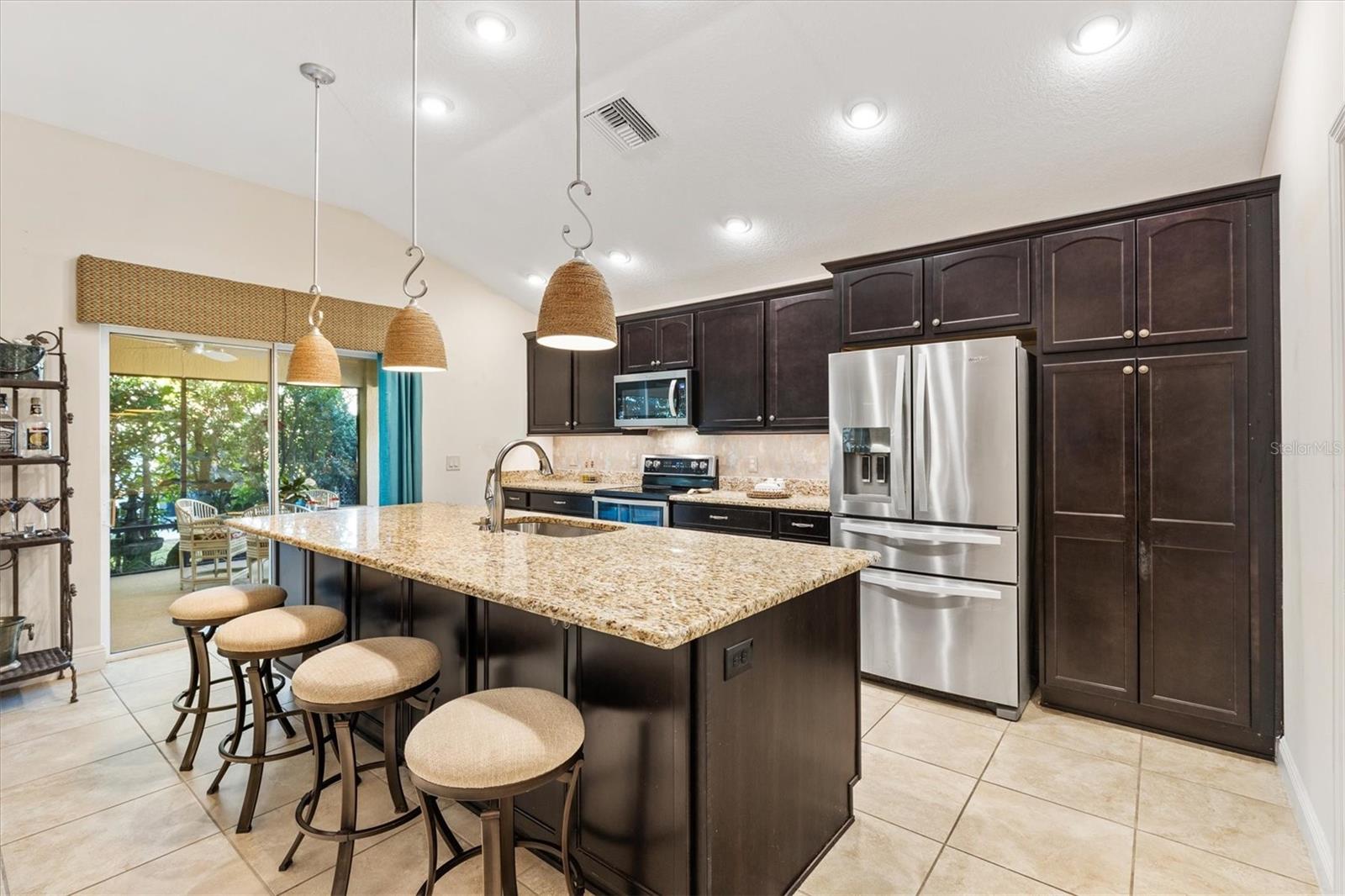 3230 JOY LN, THE VILLAGES, FL, 32163