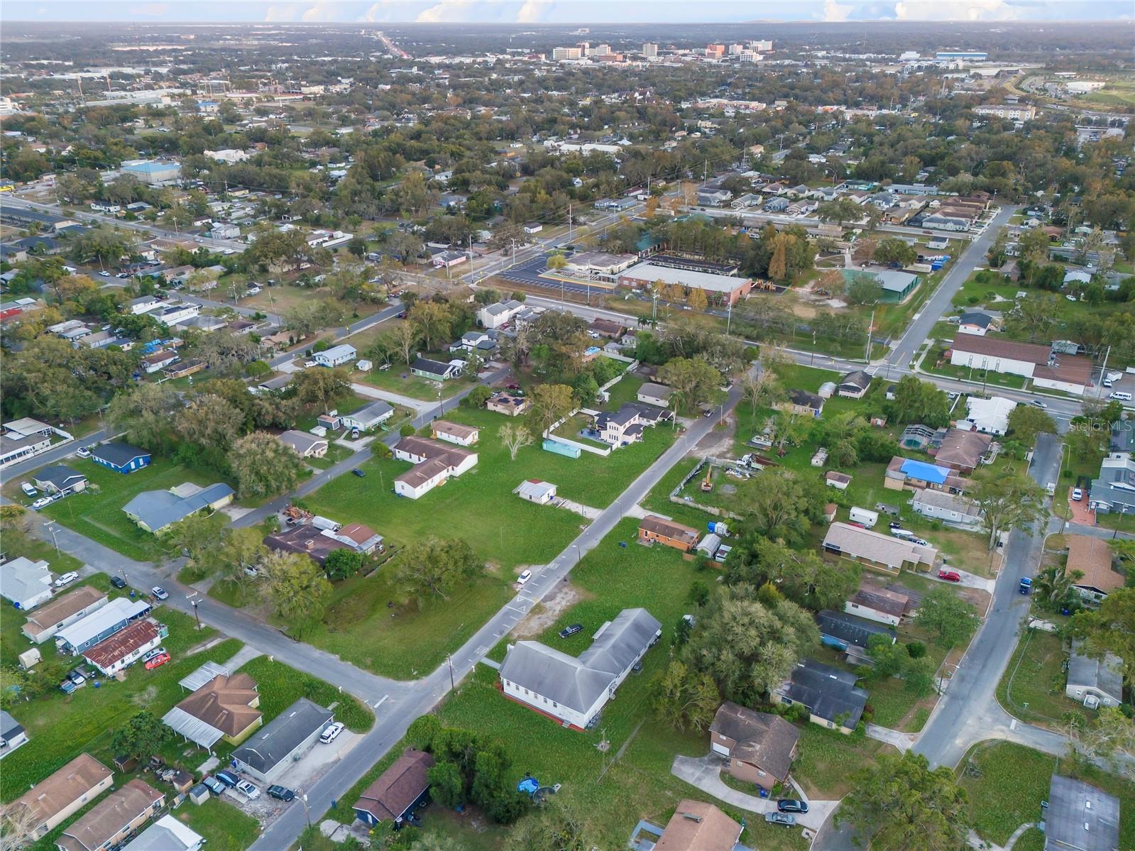 1433 AMOS AVE, LAKELAND, FL, 33805