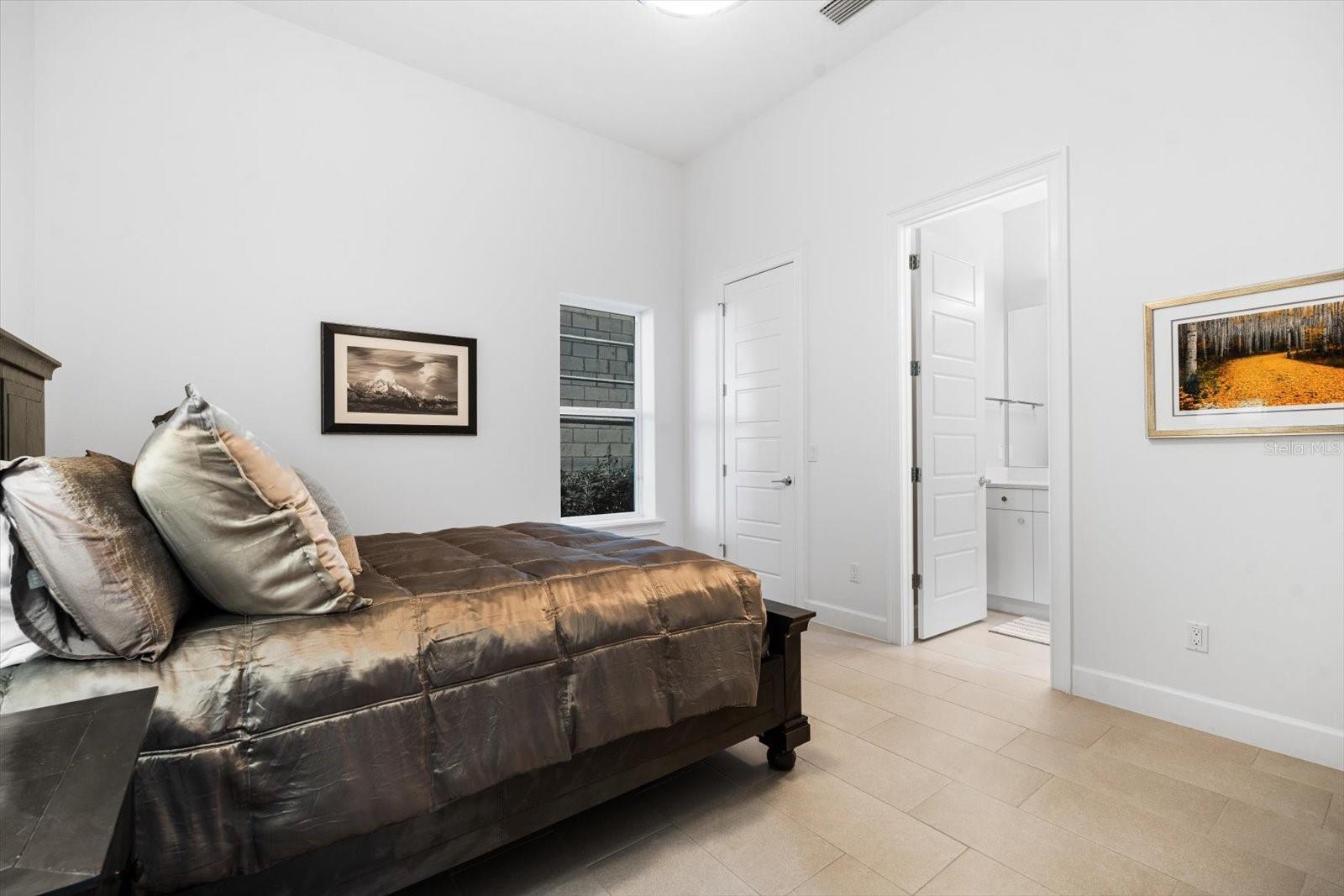 FC305559 Property Photo