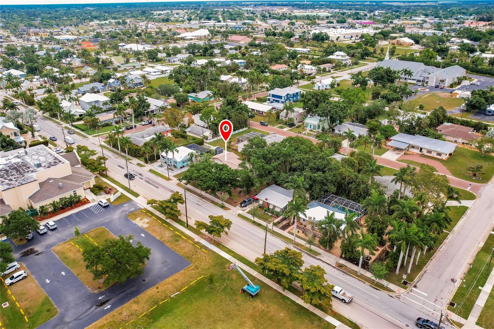 515 W OLYMPIA AVE, PUNTA GORDA, FL, 33950