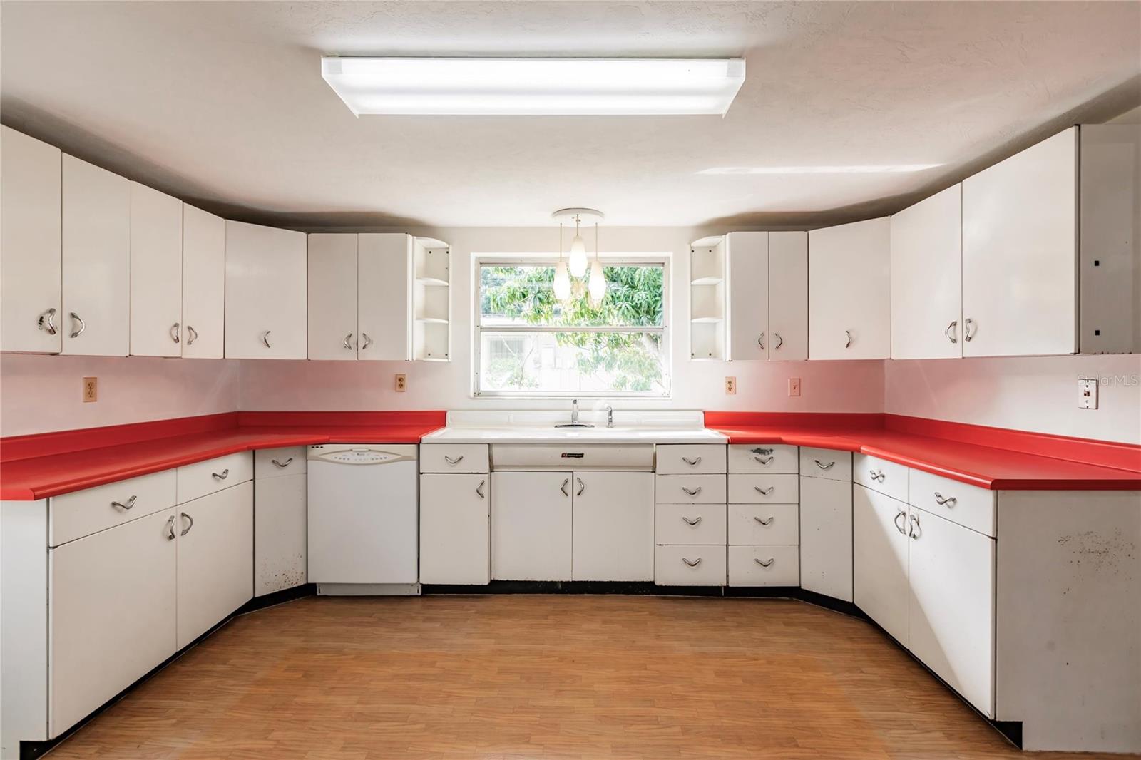 515 W OLYMPIA AVE, PUNTA GORDA, FL, 33950