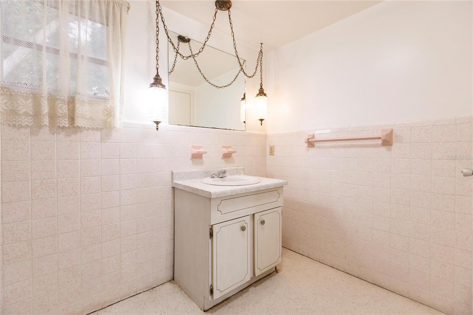 515 W OLYMPIA AVE, PUNTA GORDA, FL, 33950
