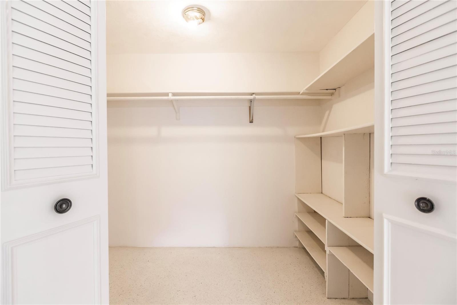 515 W OLYMPIA AVE, PUNTA GORDA, FL, 33950
