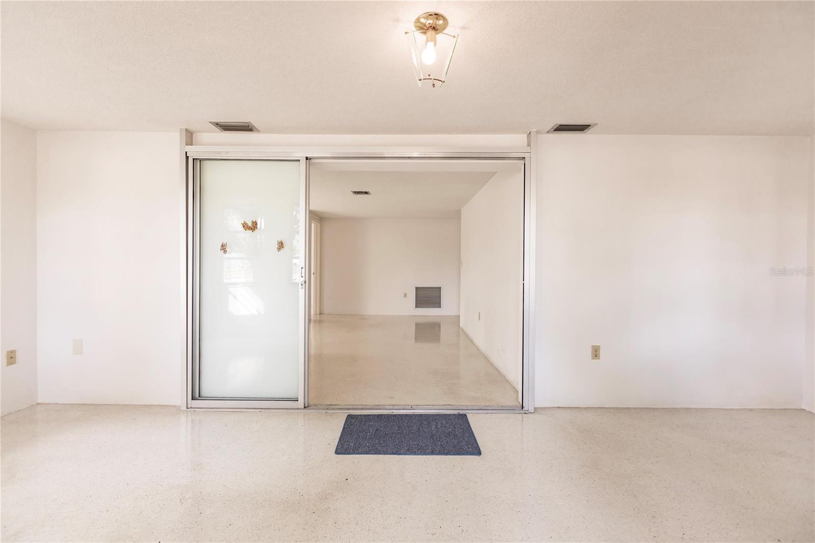 515 W OLYMPIA AVE, PUNTA GORDA, FL, 33950
