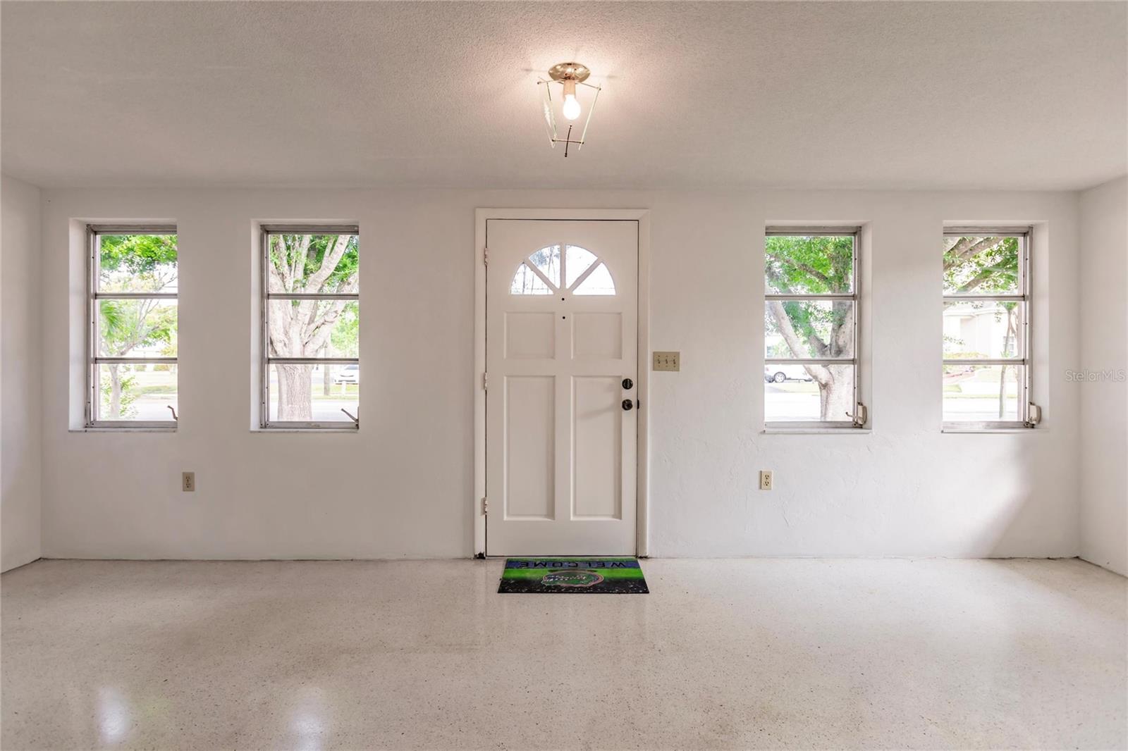 515 W OLYMPIA AVE, PUNTA GORDA, FL, 33950