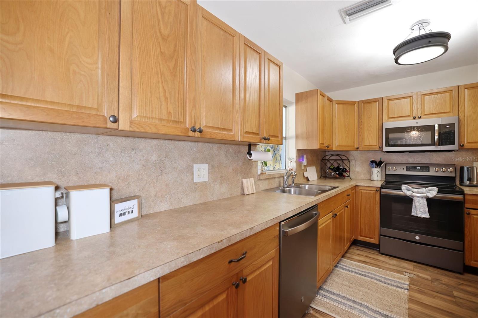 5301 16TH AVE N, ST PETERSBURG, FL, 33710