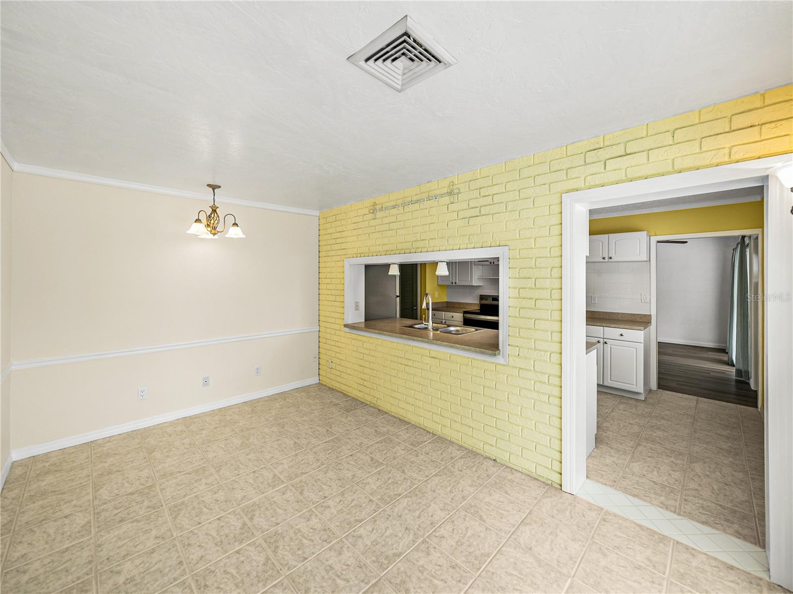 4608 S SHAMROCK RD, TAMPA, FL, 33611