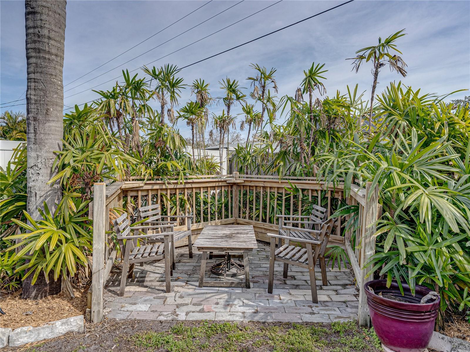 4608 S SHAMROCK RD, TAMPA, FL, 33611