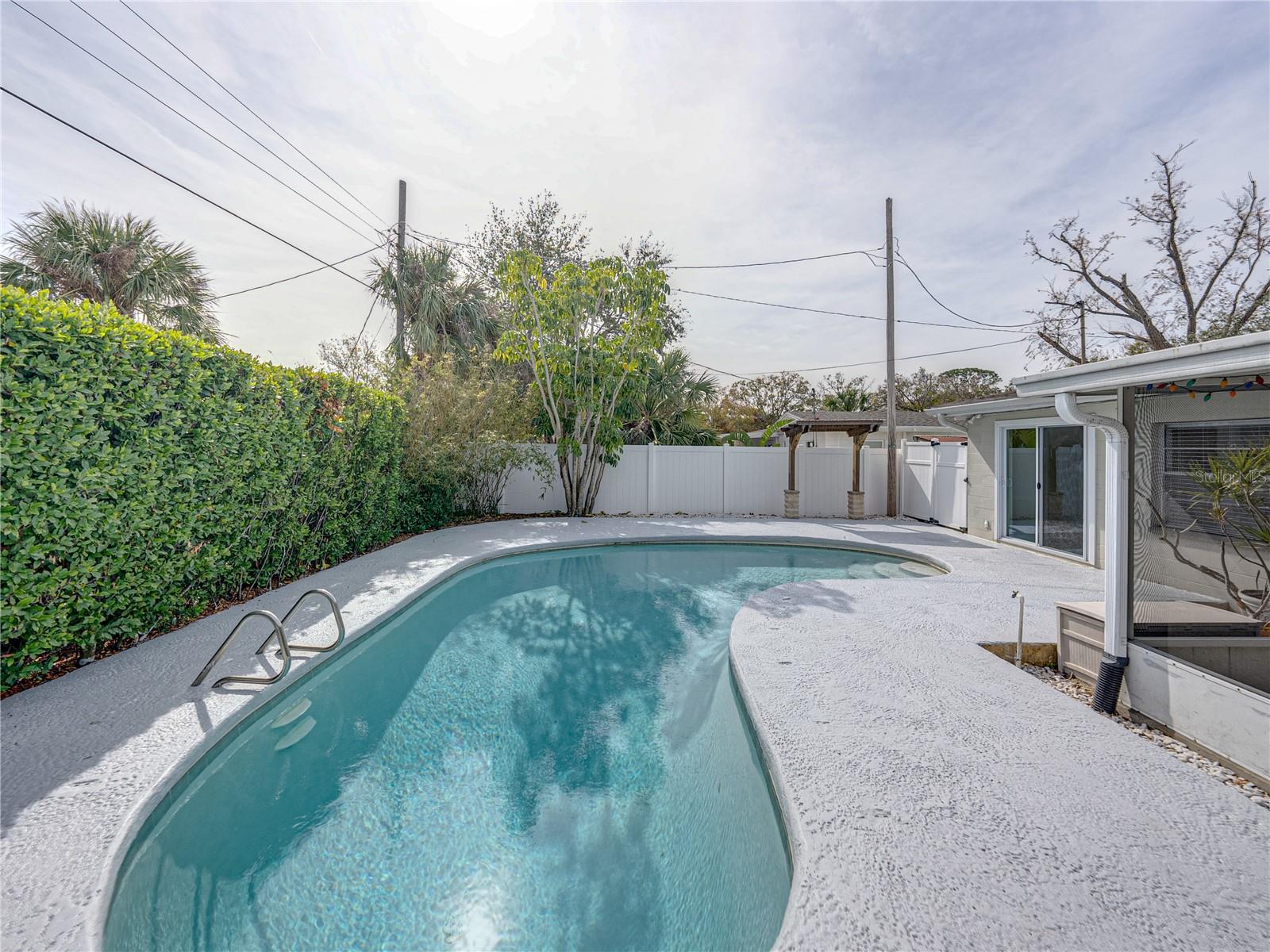 4608 S SHAMROCK RD, TAMPA, FL, 33611