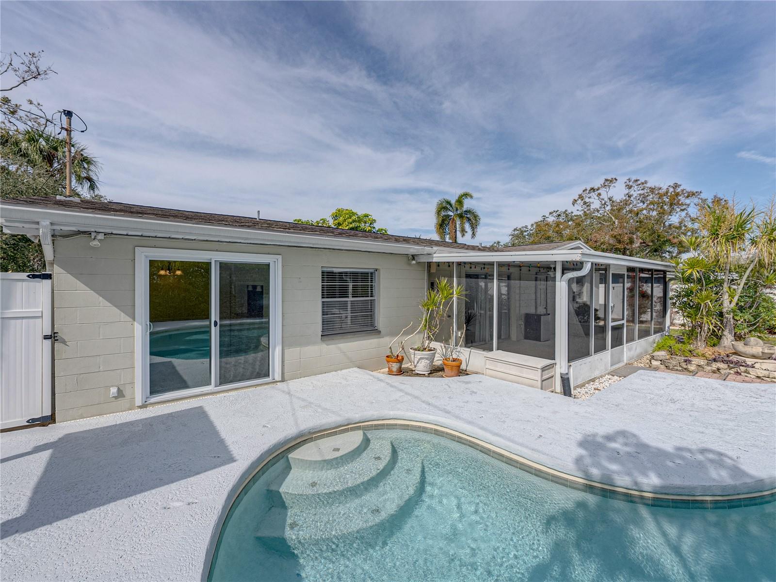4608 S SHAMROCK RD, TAMPA, FL, 33611