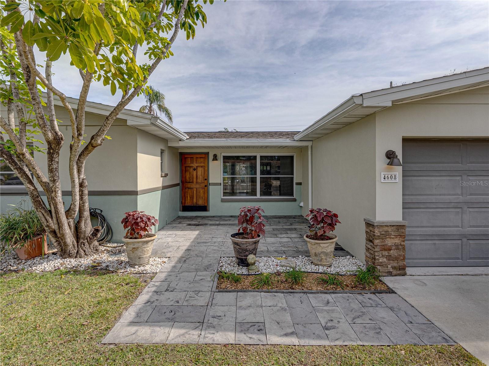 4608 S SHAMROCK RD, TAMPA, FL, 33611