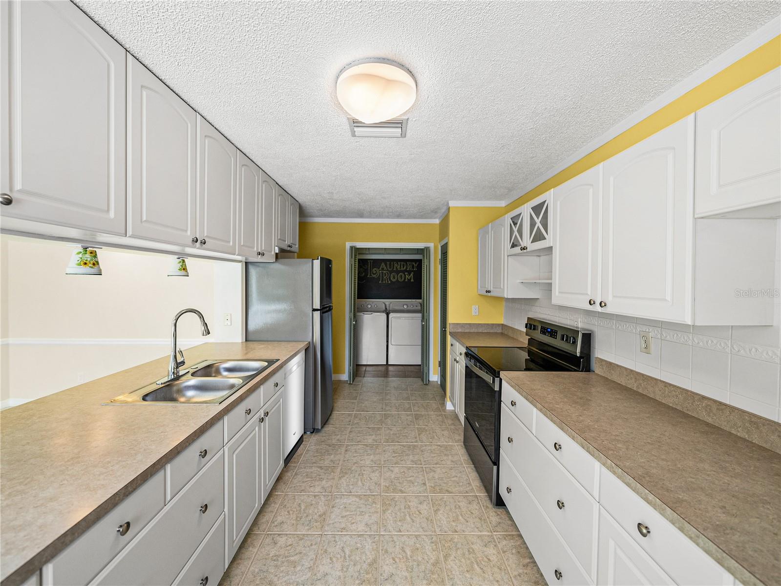 4608 S SHAMROCK RD, TAMPA, FL, 33611
