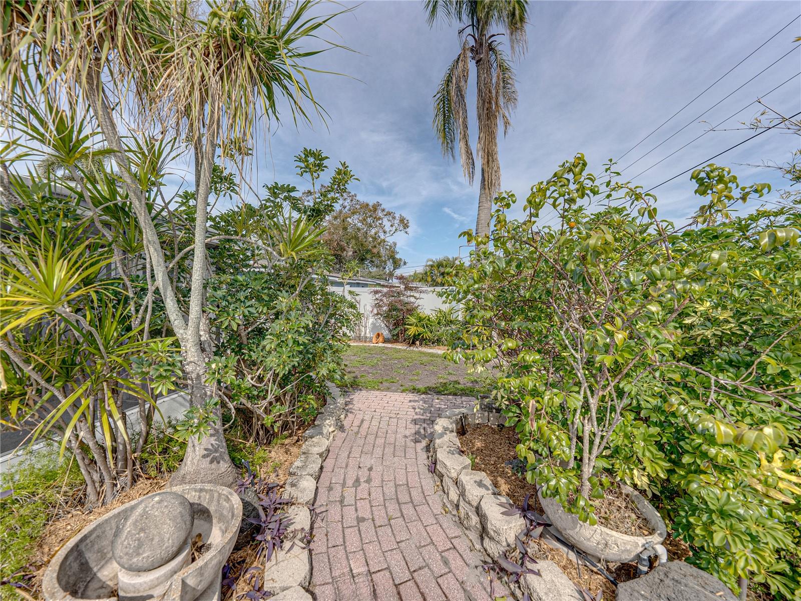 4608 S SHAMROCK RD, TAMPA, FL, 33611