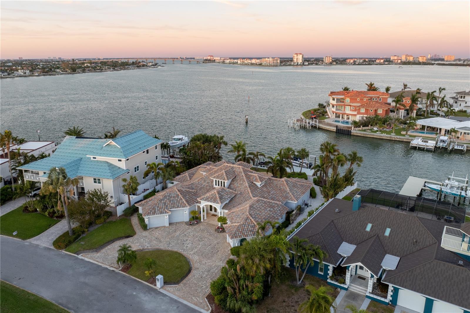 259 6TH AVE N, TIERRA VERDE, FL, 33715