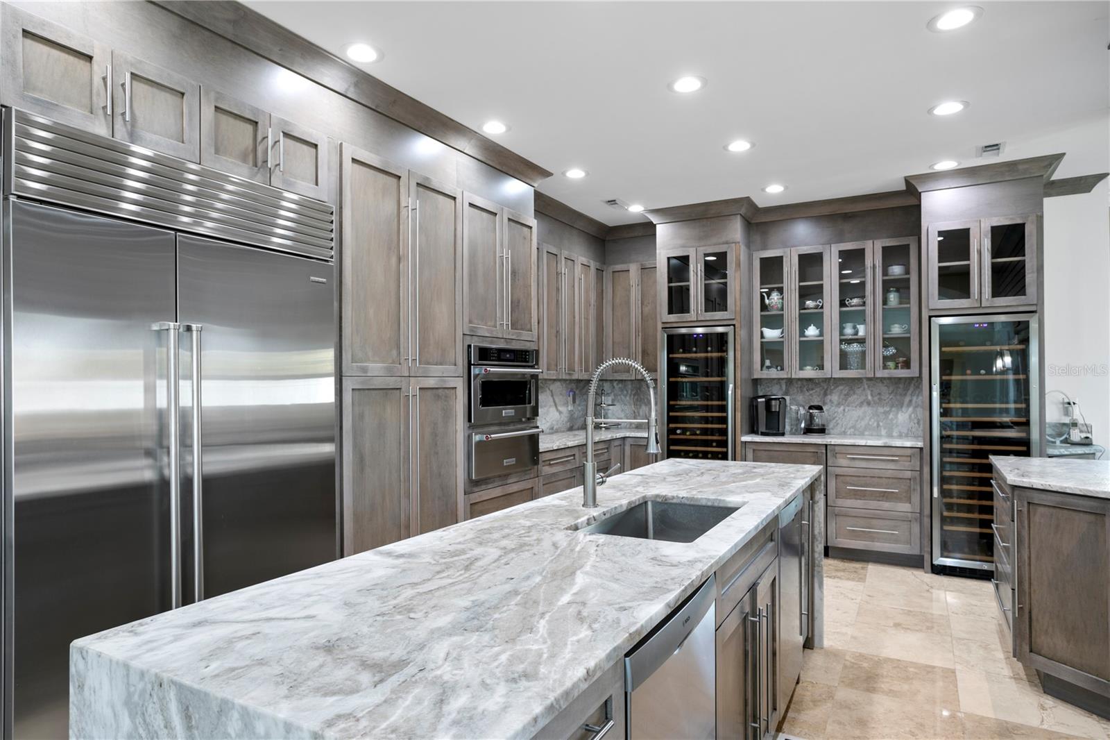 259 6TH AVE N, TIERRA VERDE, FL, 33715