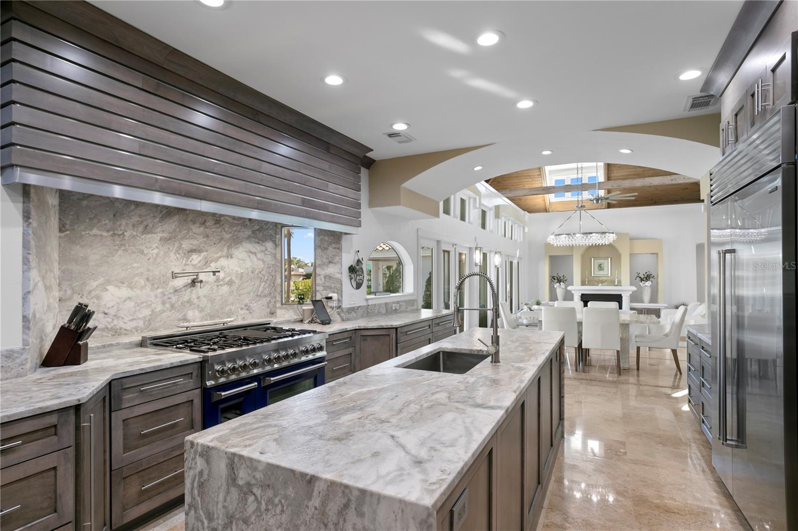 259 6TH AVE N, TIERRA VERDE, FL, 33715