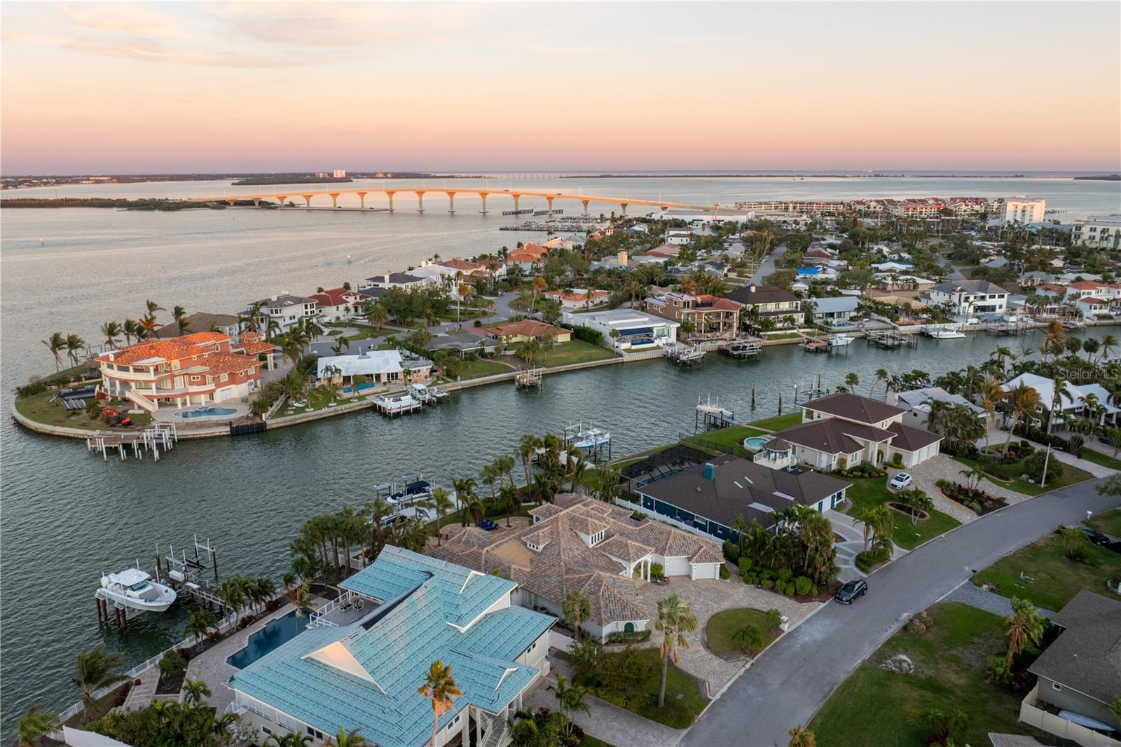 259 6TH AVE N, TIERRA VERDE, FL, 33715