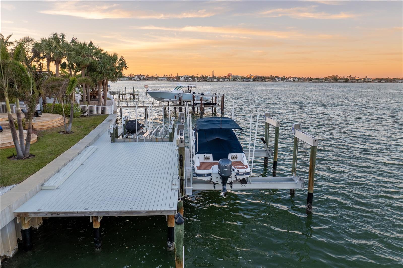 259 6TH AVE N, TIERRA VERDE, FL, 33715