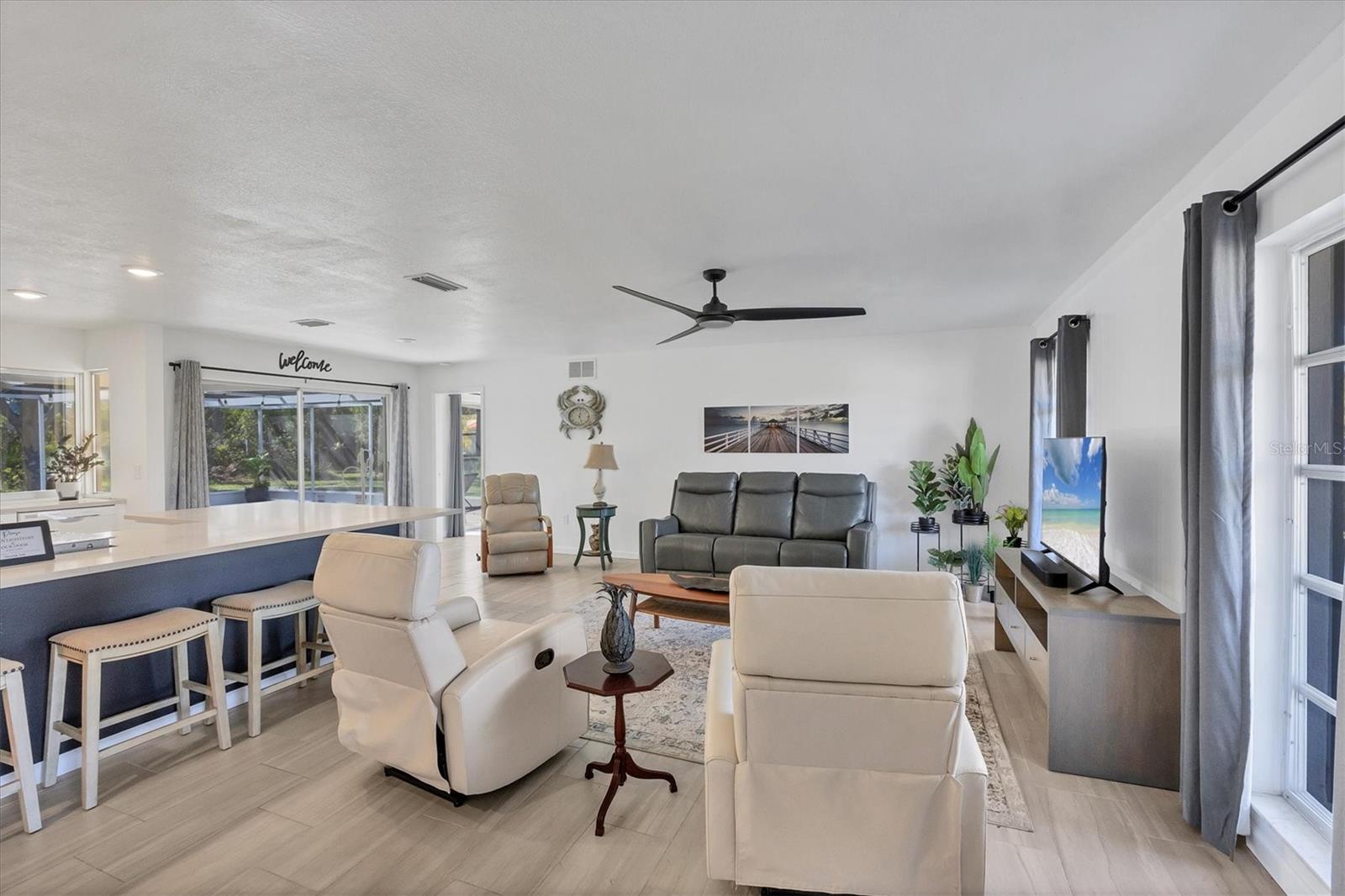 2410 CASS ST, SARASOTA, FL, 34231