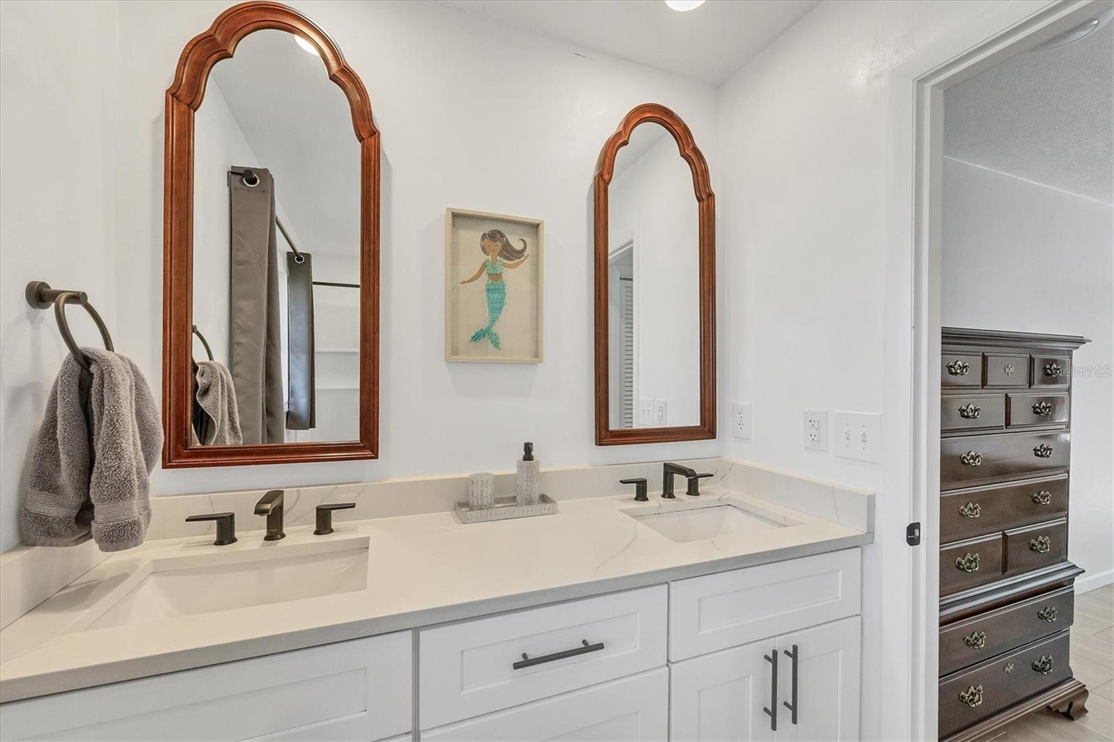 2410 CASS ST, SARASOTA, FL, 34231