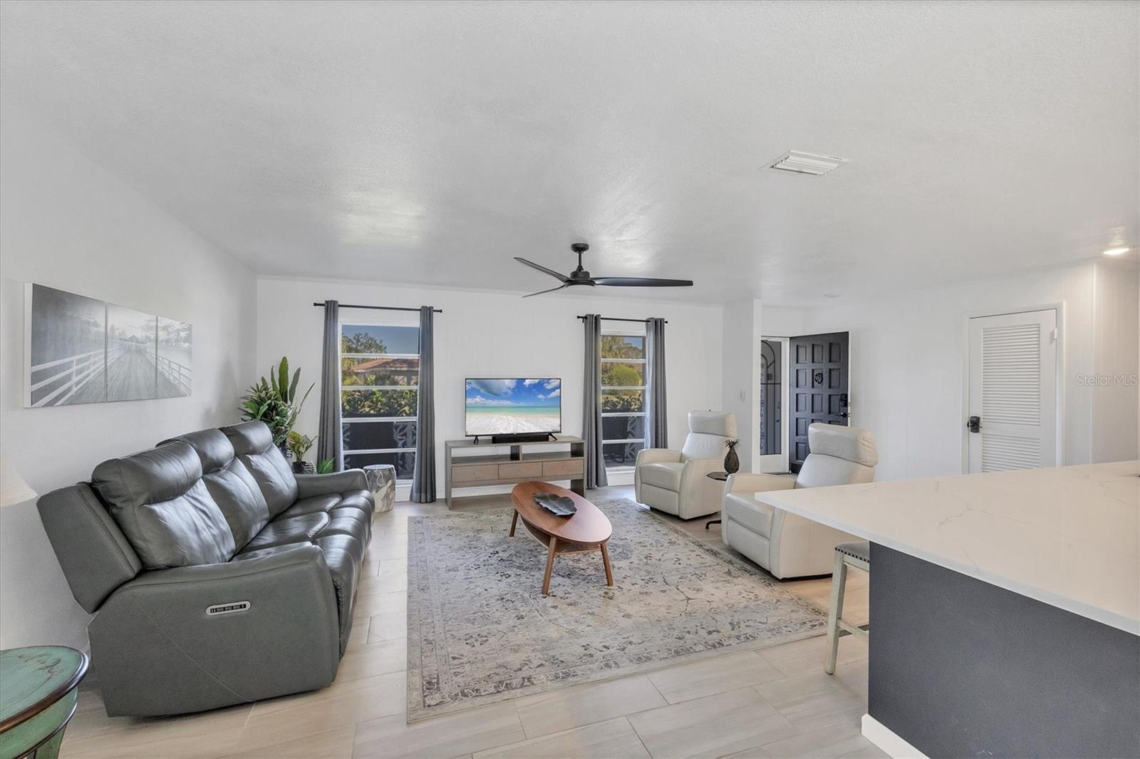 2410 CASS ST, SARASOTA, FL, 34231