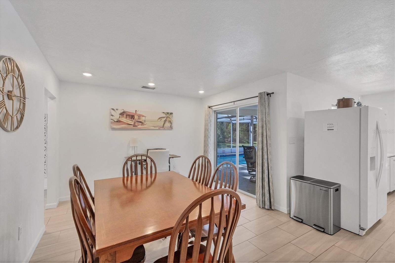 2410 CASS ST, SARASOTA, FL, 34231