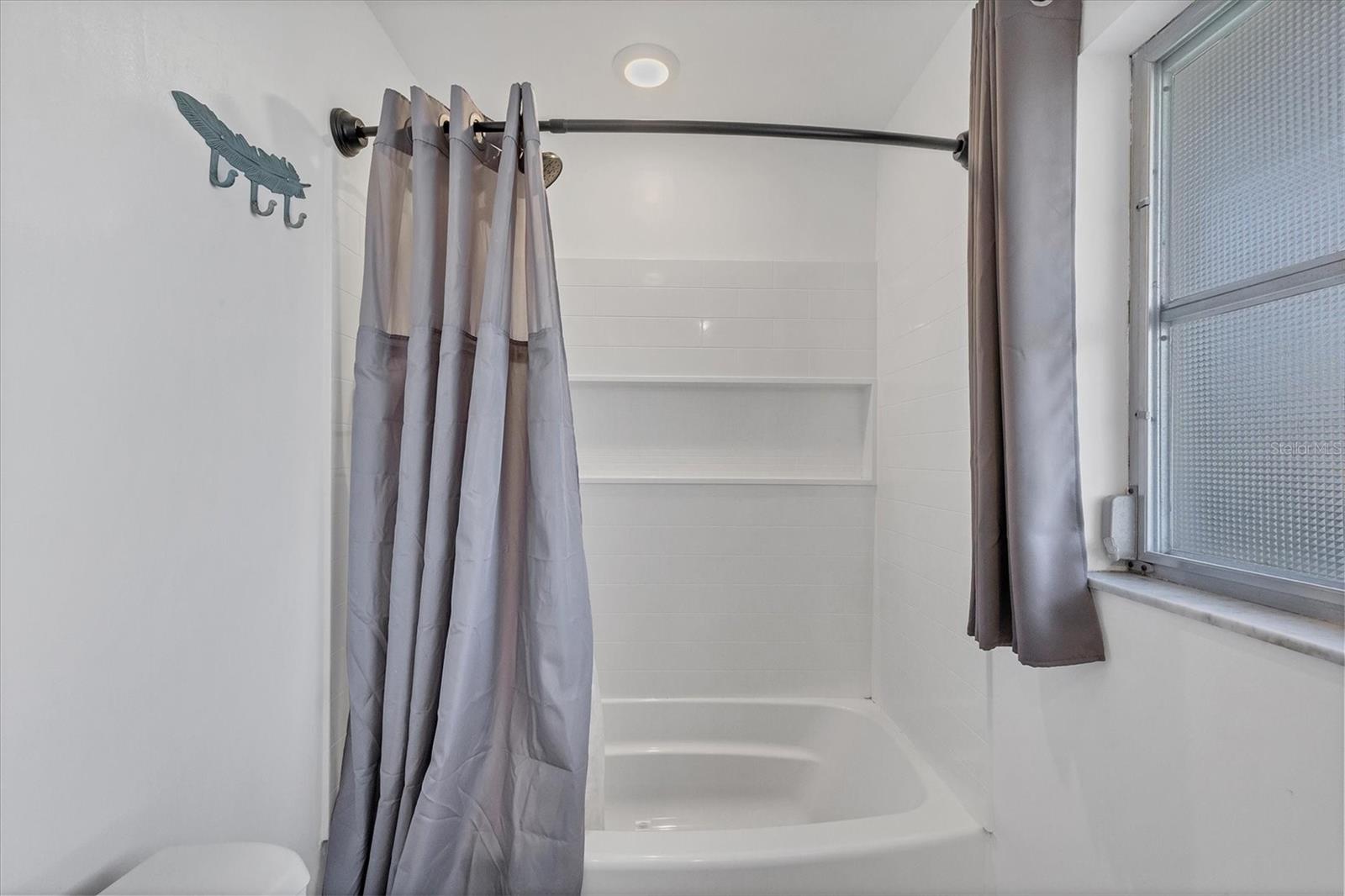 2410 CASS ST, SARASOTA, FL, 34231