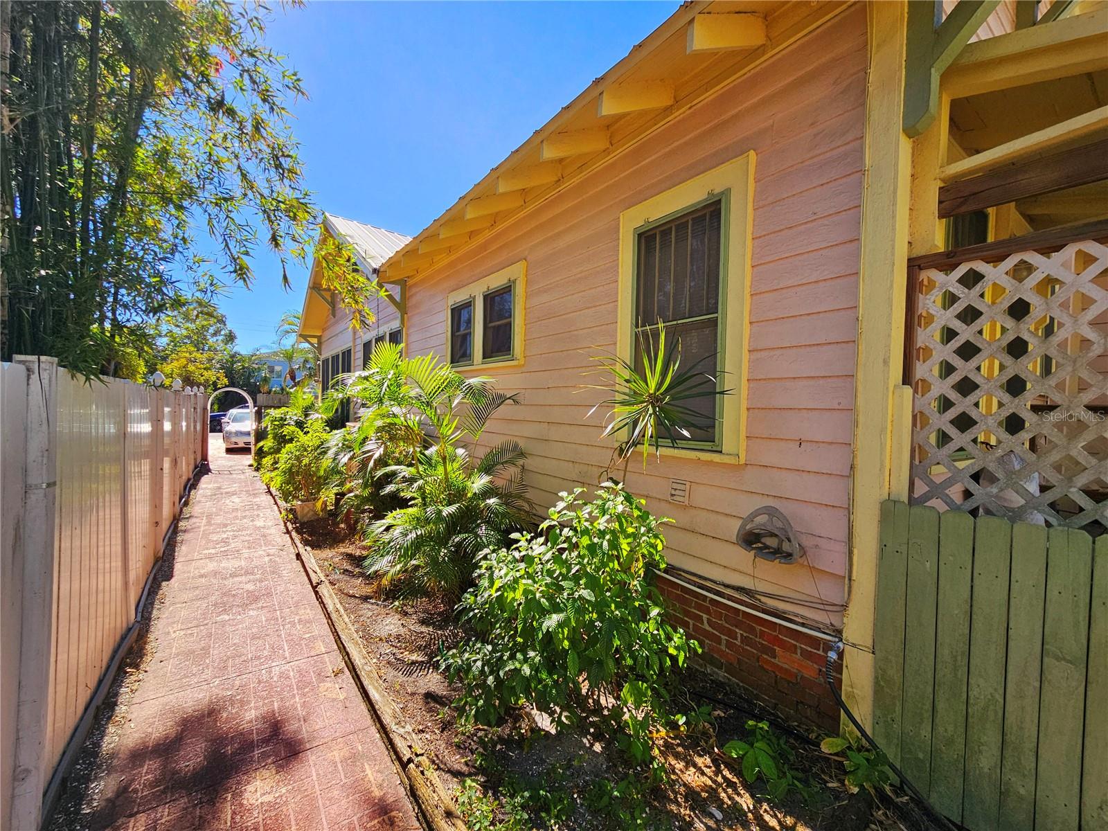 1667 LAUREL ST, SARASOTA, FL, 34236