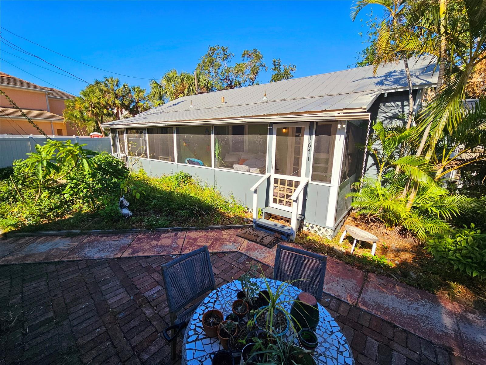 1667 LAUREL ST, SARASOTA, FL, 34236